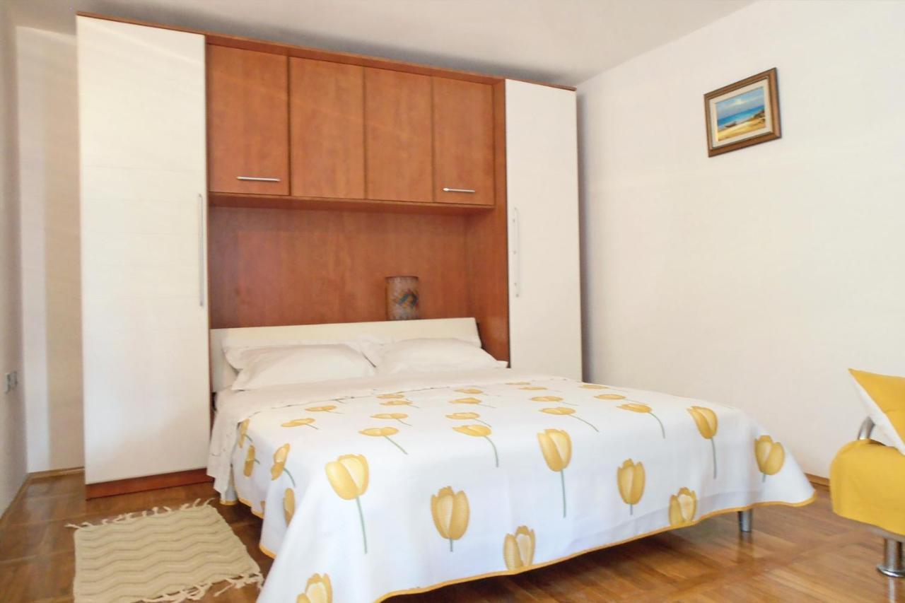 Apartment Veli Losinj 8029B المظهر الخارجي الصورة